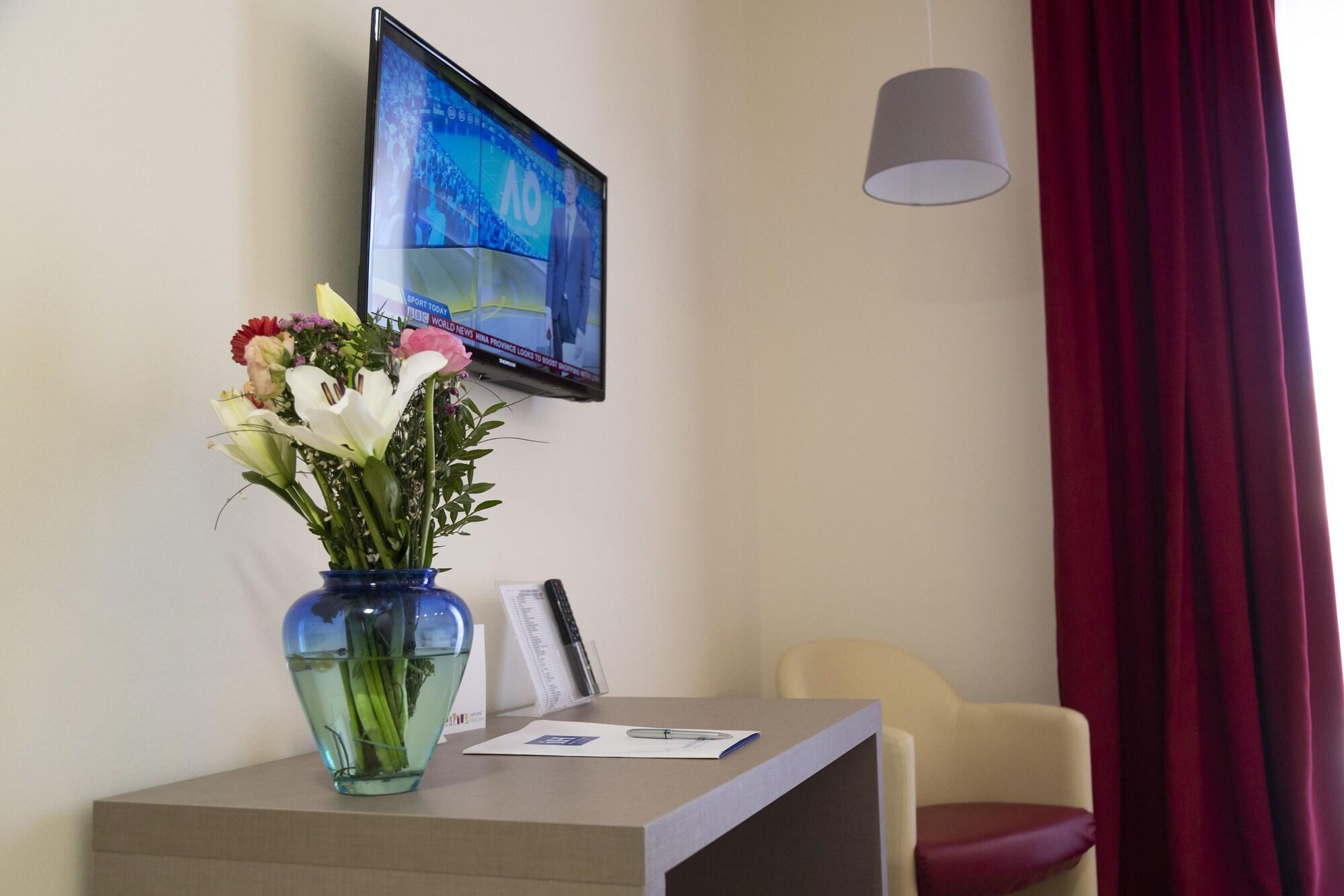 Jr Hotels Bocconi Milano Luaran gambar