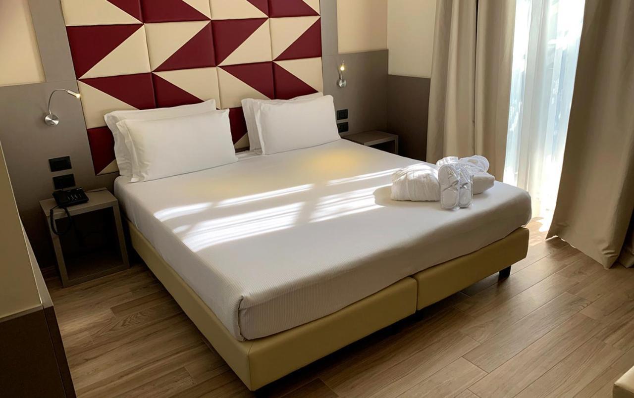 Jr Hotels Bocconi Milano Luaran gambar
