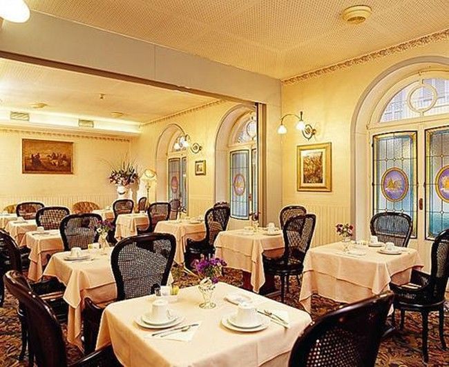 Jr Hotels Bocconi Milano Restoran gambar