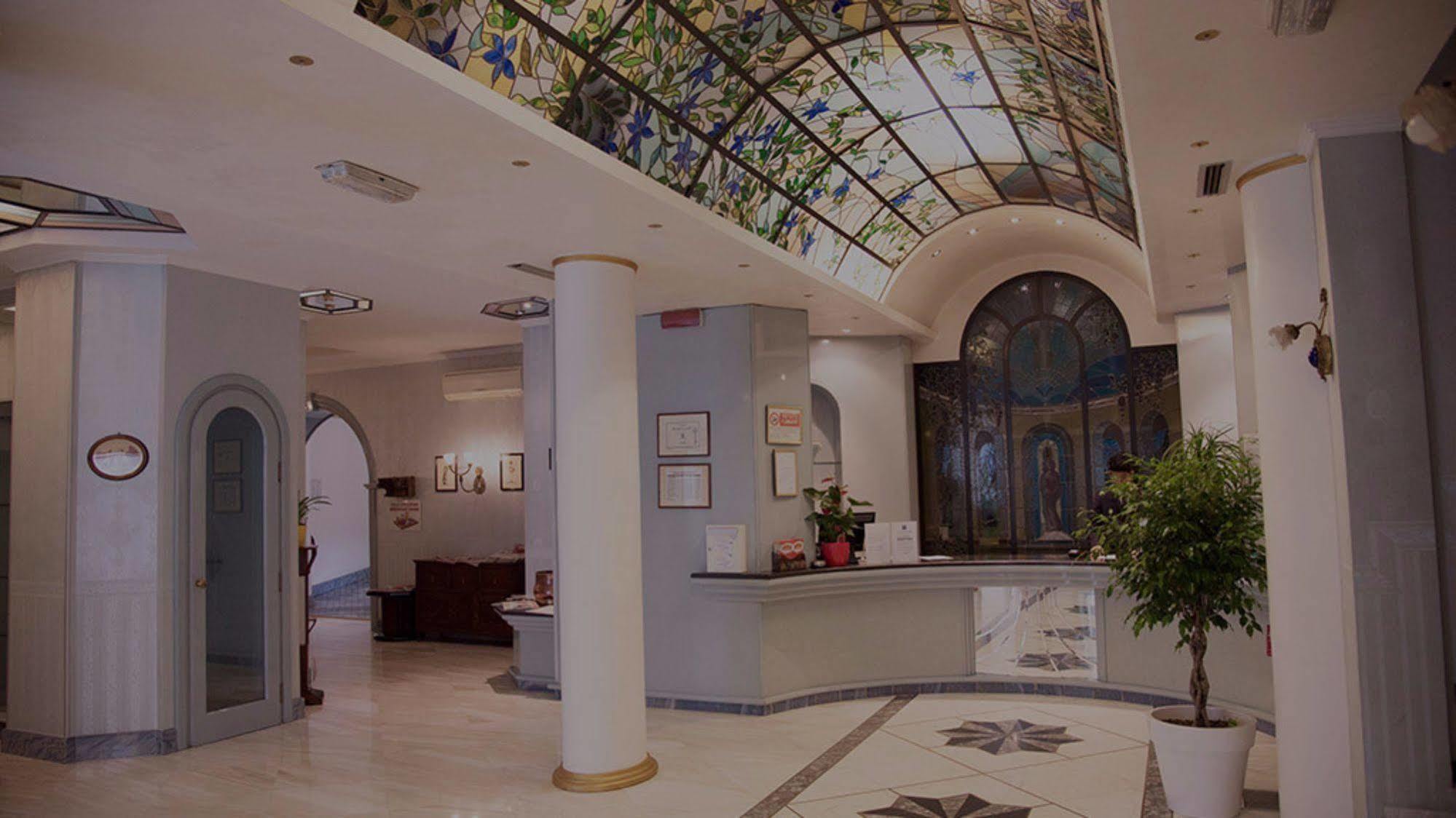 Jr Hotels Bocconi Milano Luaran gambar