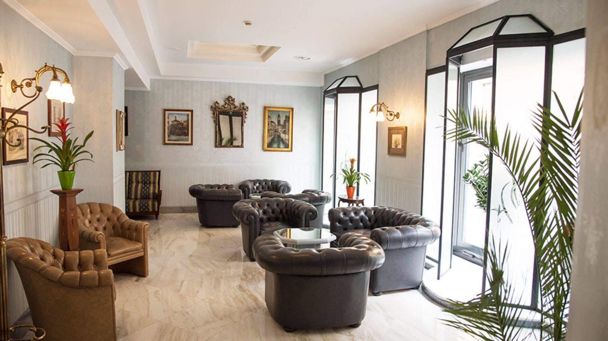 Jr Hotels Bocconi Milano Luaran gambar