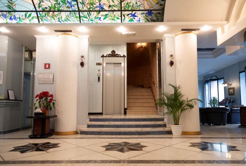 Jr Hotels Bocconi Milano Luaran gambar